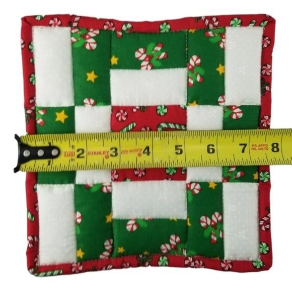 Hand Sewn Christmas Potholder Quilted Trivet Set of 2 Red Green Whtie Candy Cane - Picture 7 of 9